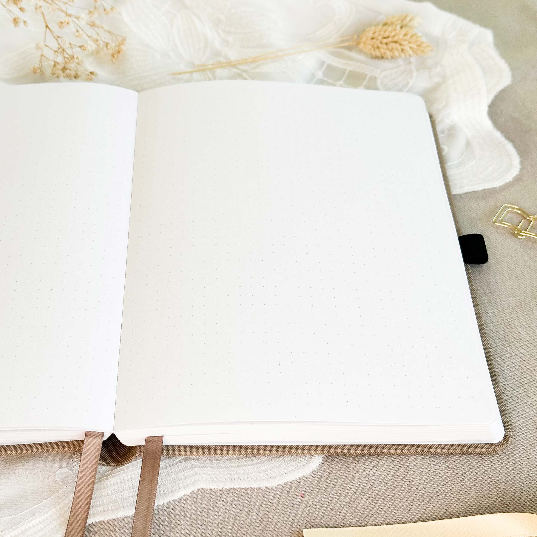 Dotted notebook - 176 pages - 100% recycled paper - Cappuccino - Image 6