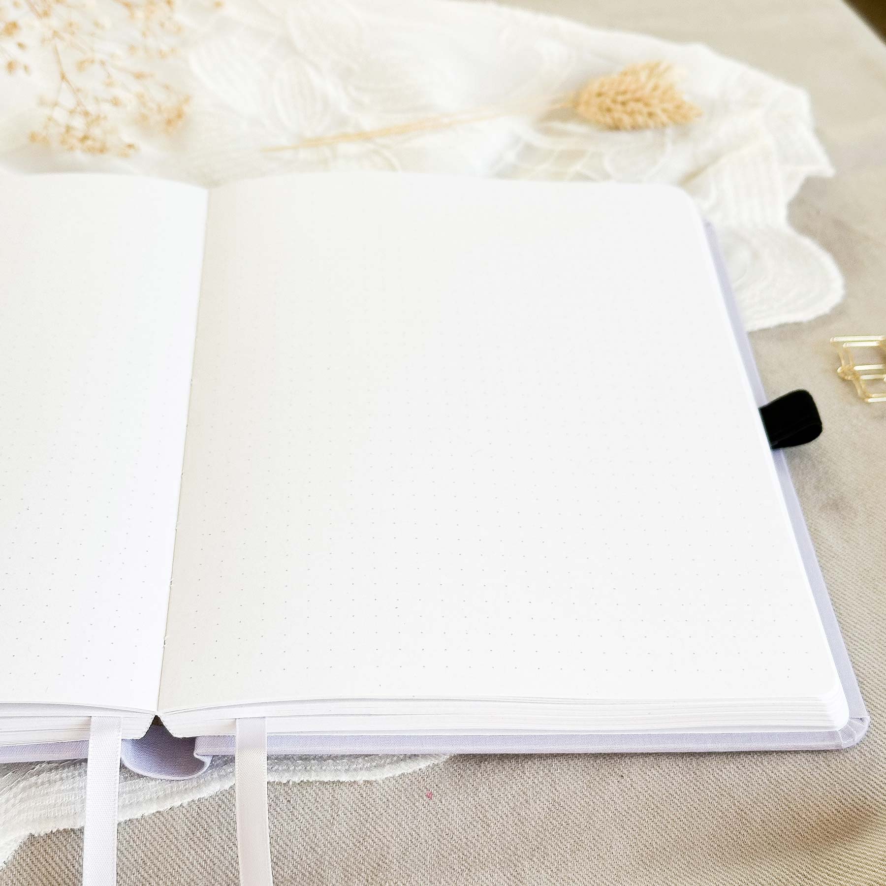 Dotted notebook - 176 pages - 100% recycled paper - Lilac - Image 6