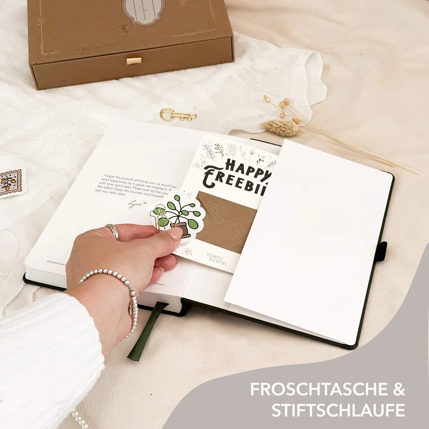 Dotted notebook - 176 pages - 100% recycled paper - Olive - Image 9