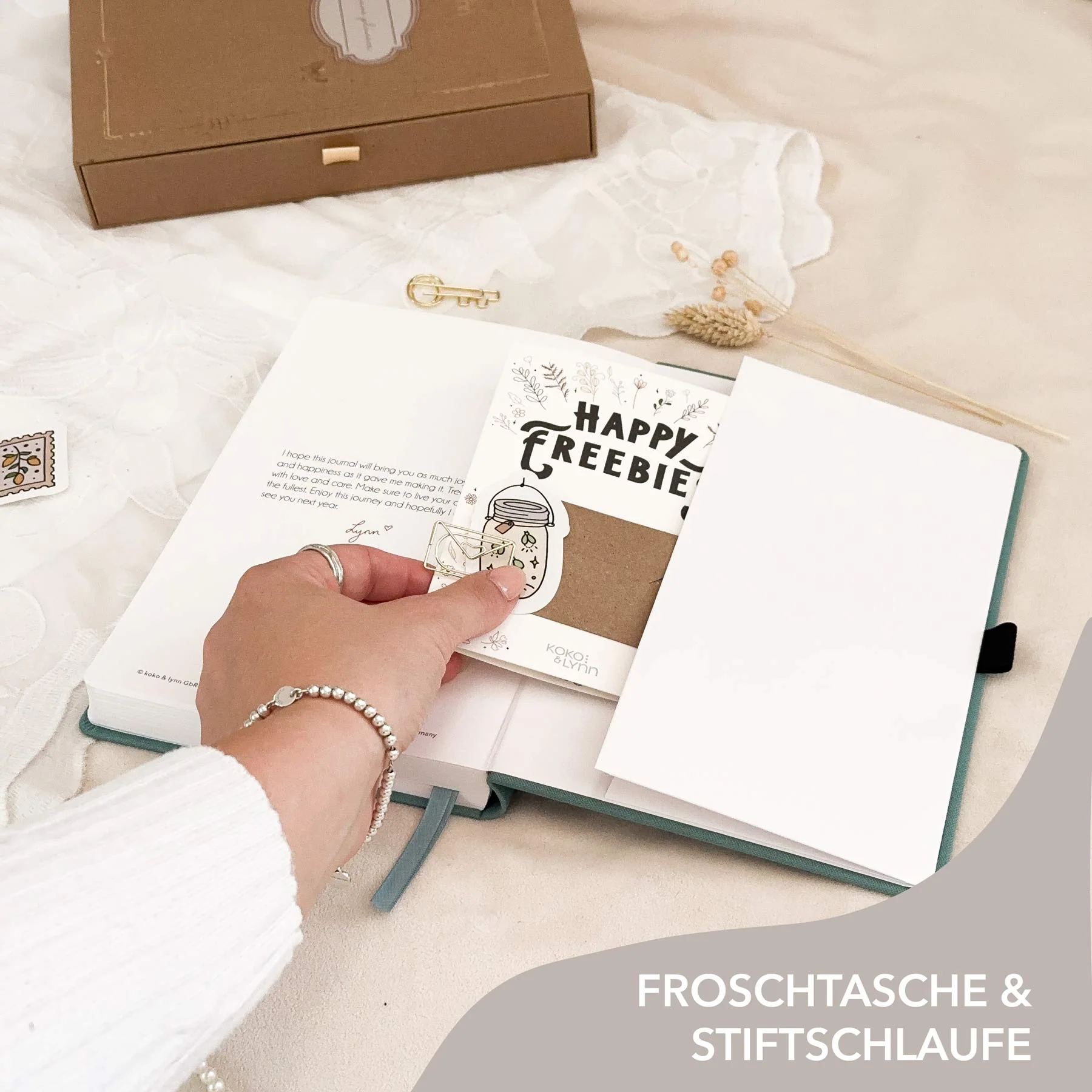 Dotted notebook - 176 pages - 100% recycled paper - Teal - Image 9