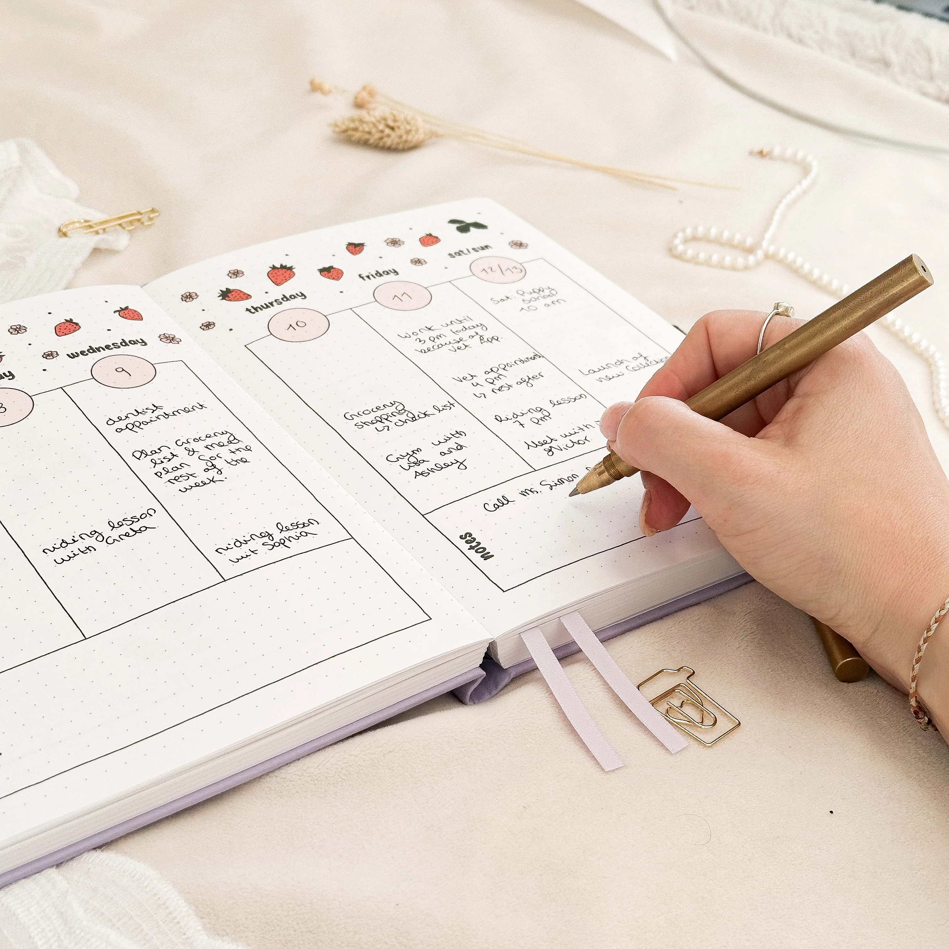 Hand-drawn planner - Undated - 100% recycled paper - Olive - Image 32