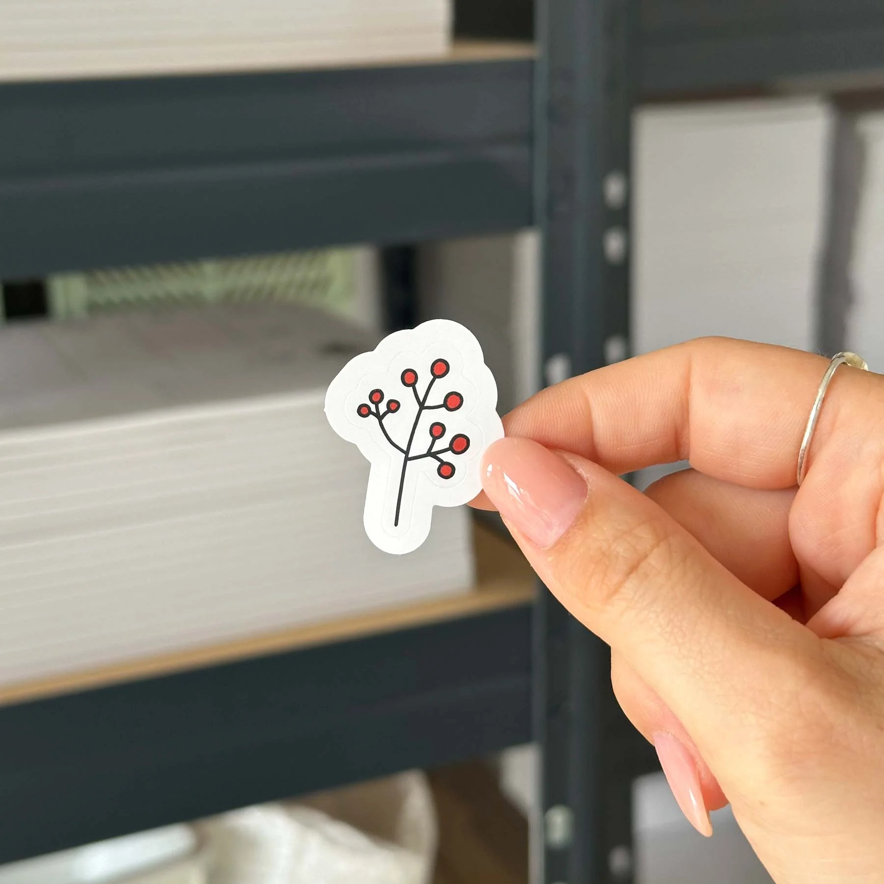 Hand-drawn sticker - Leaf 7 - Size S - Image 2