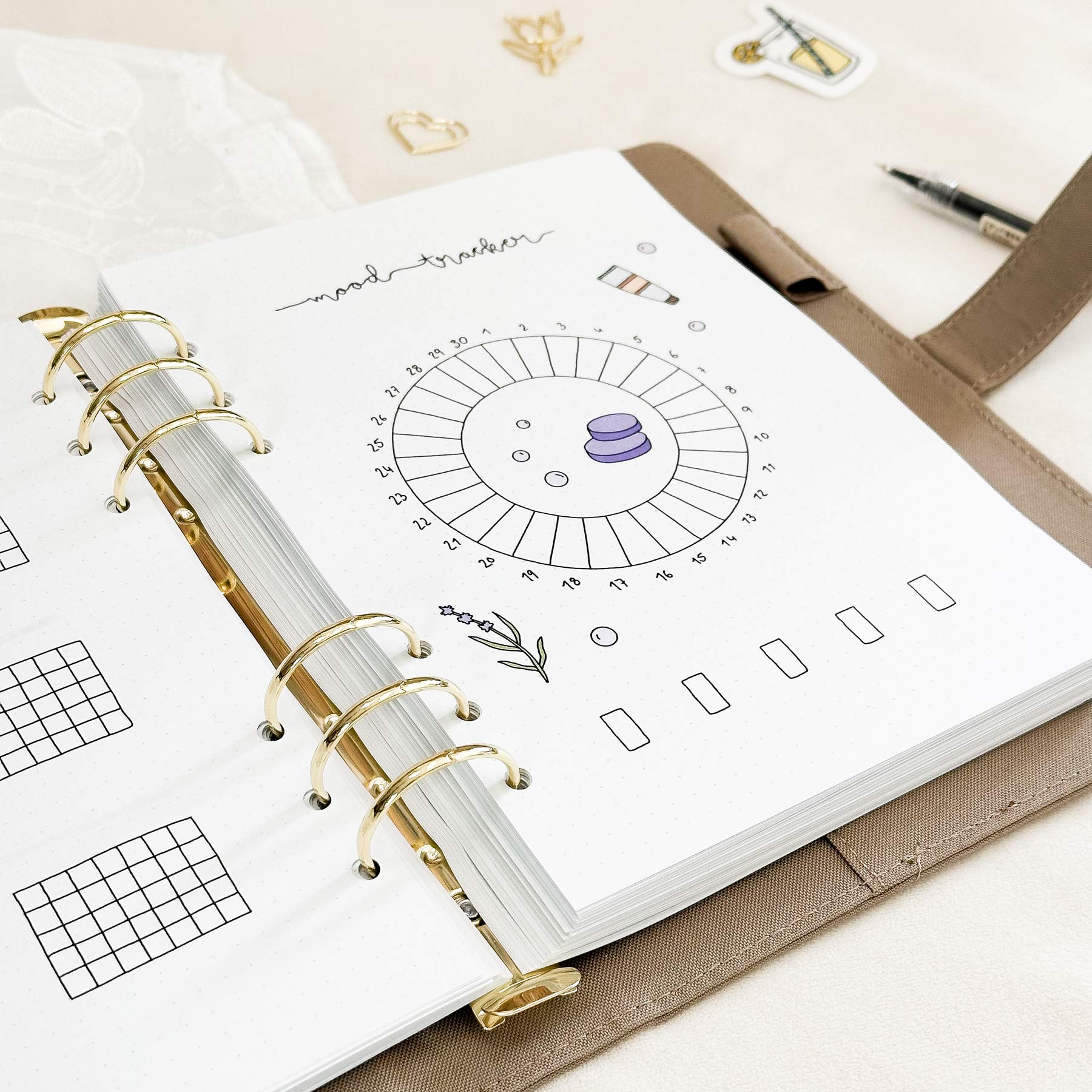 November - Wellness theme - Monthly Planner Undated - 16 hand-drawn pages - Image 2