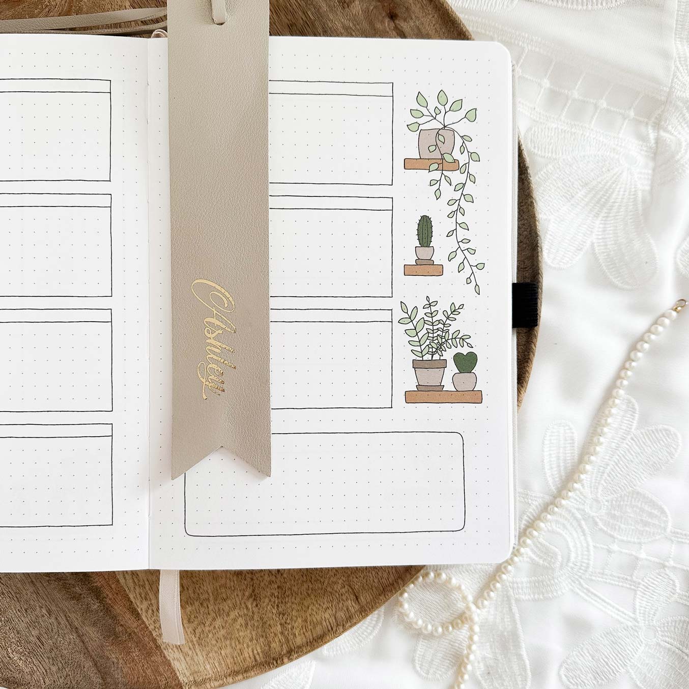 Personalized bookmark - Vegan leather - Vintage Rose - Image 4